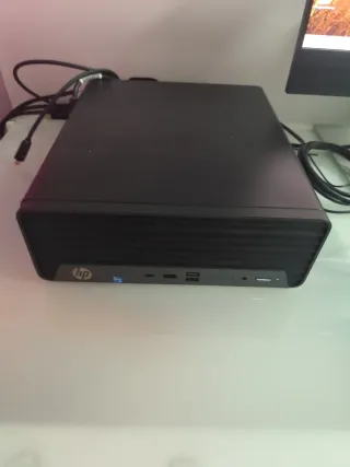 Ordenador HP Pro SFF 400 G9 + Monitor E24mv