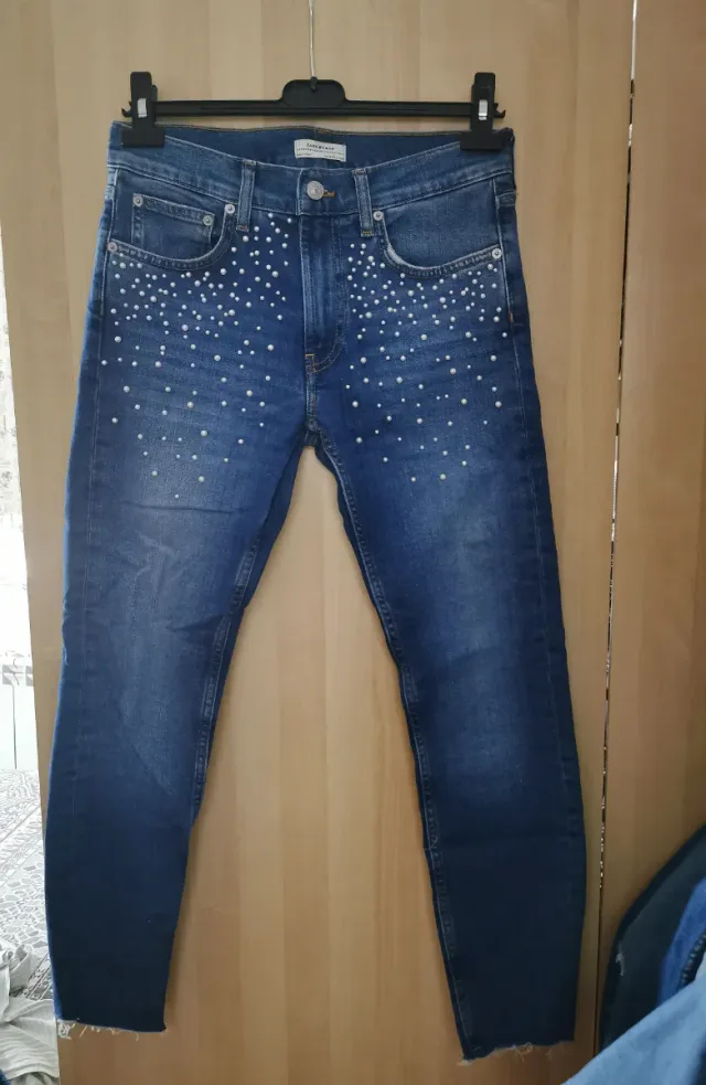 Jeans con perlas de Zara