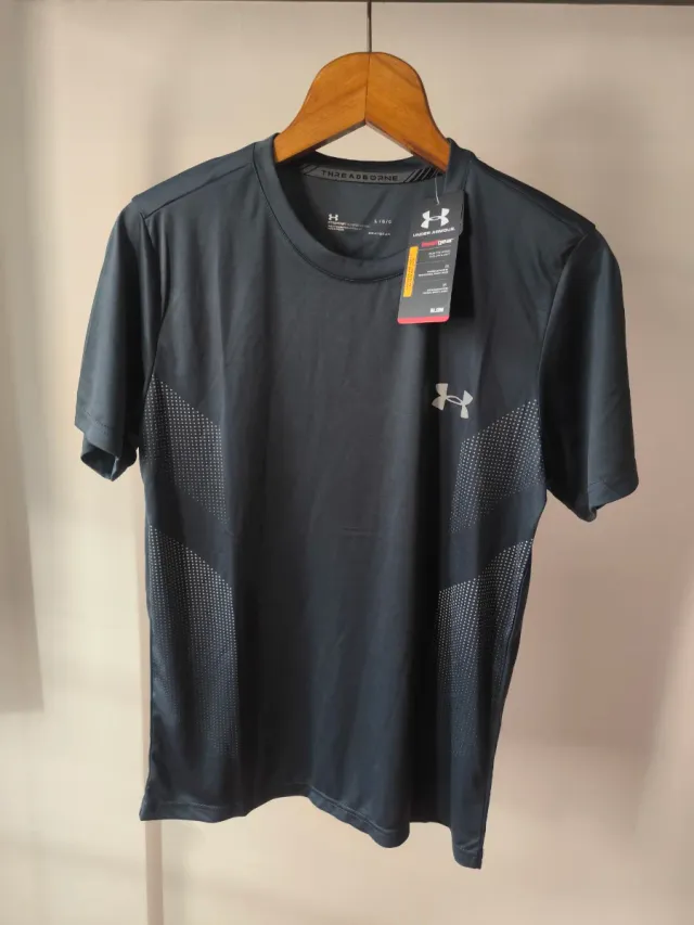 Camiseta Under Armour gris talla L