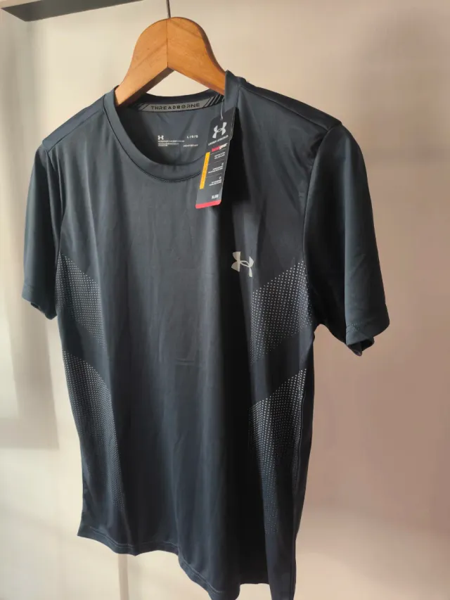 Camiseta Under Armour gris talla L