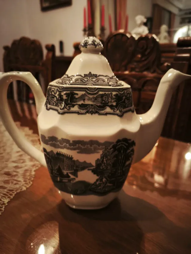 Cafetera y azucarero La Cartuja de Sevilla