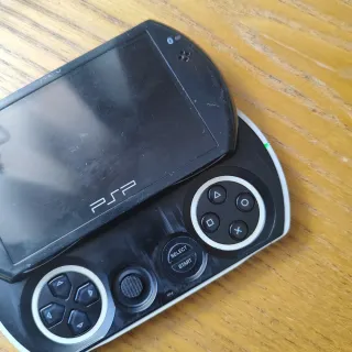 Sony PSP Go + Pantalla adicional