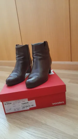 Botines Wonders Marrones Talla 40