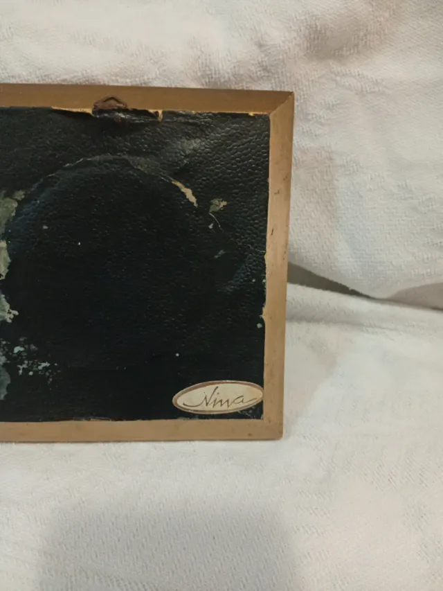 Cuadro Madera Policromada y Porcelana