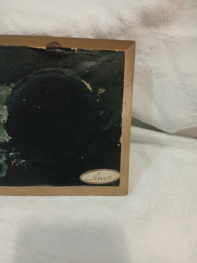 Cuadro Madera Policromada y Porcelana