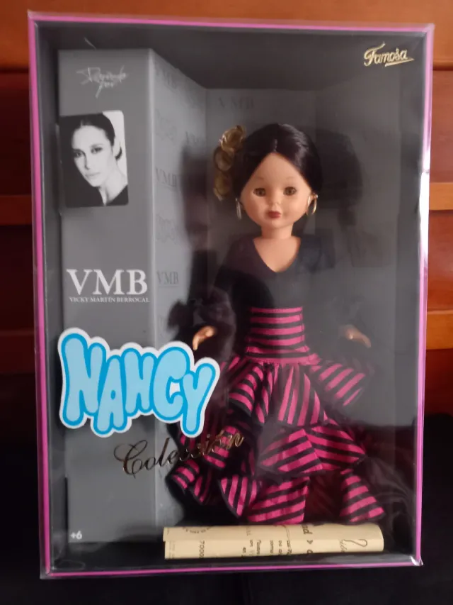 Nancy Colección Vicky Martín Berrocal en caja