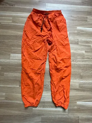 Pantalones parachute retro Kangol talla XS