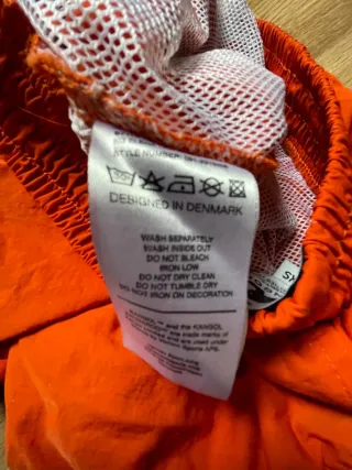 Pantalones parachute retro Kangol talla XS