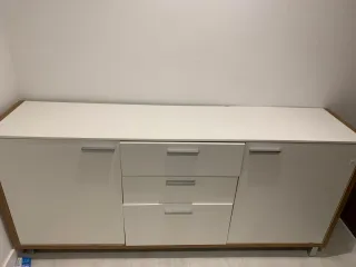 Cajonero blanco y madera