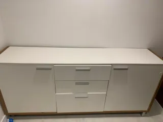 Cajonero blanco y madera