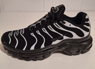 Zapatillas Nike Air TN Talla 41 (NUEVAS)