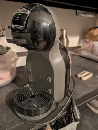 Cafetera Dolce Gusto DeLonghi