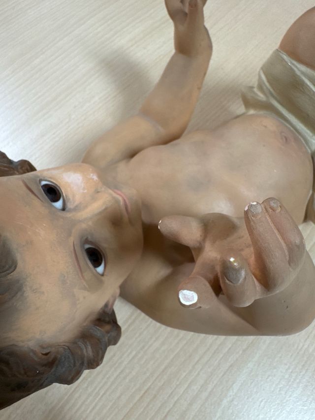 Niño Jesús figura decorativa