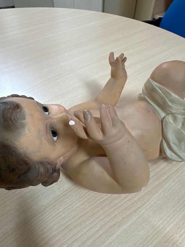 Niño Jesús figura decorativa