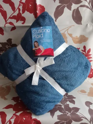 Set 2 Cuscini/Plaid Nuovi Blu