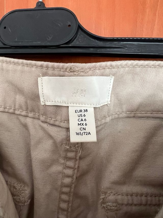 Pantalones cargo H&M beige