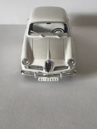 Alfa Romeo Giulietta Ti 1935 escala 1:24