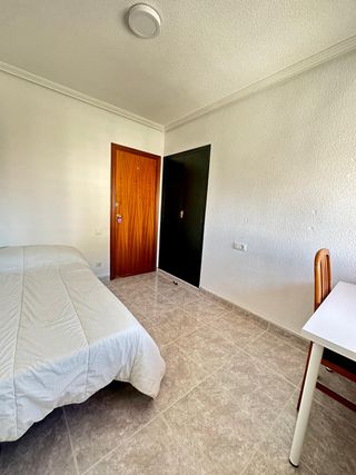 Habitación en piso compartido Alicante