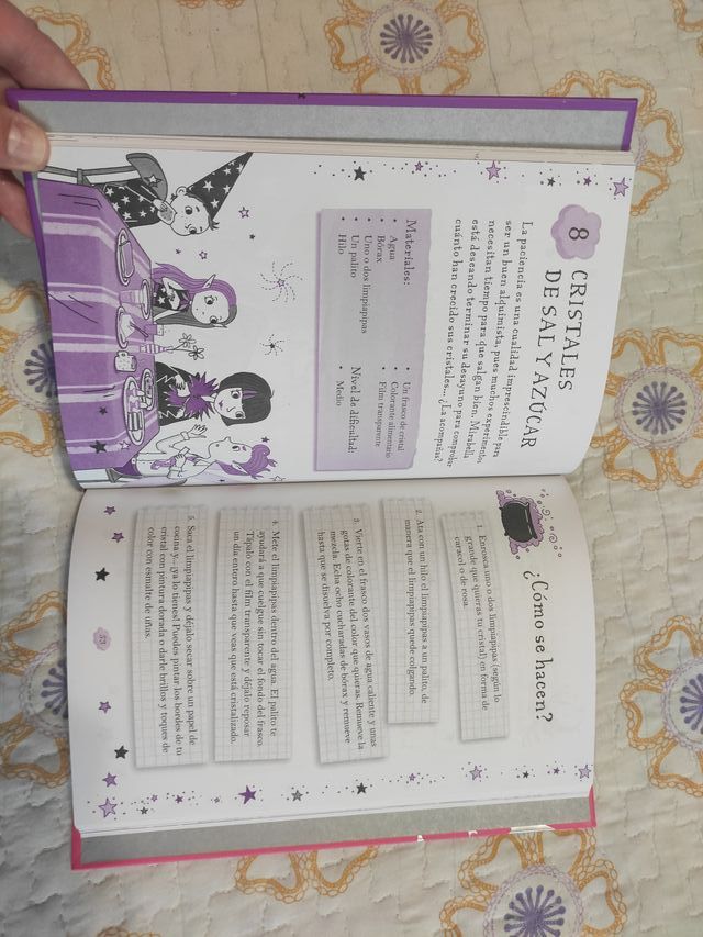 El gran libro de magia de Isadora Moon e Mirabella