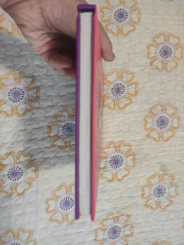 El gran libro de magia de Isadora Moon e Mirabella