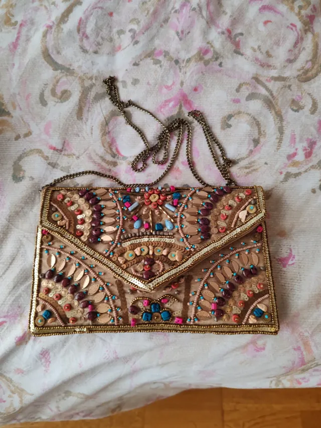 Bolso de fiesta dorado y multicolor