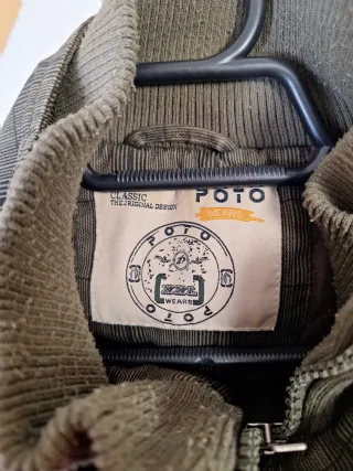 Chaqueta verde militar con bolsillos