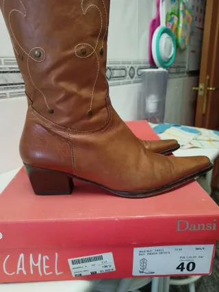 Botas de Piel Marrones