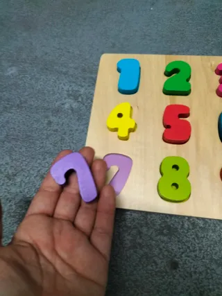 Puzzle de números de madera