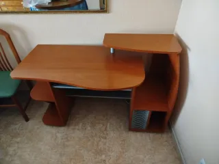 Escritorio madera y metal