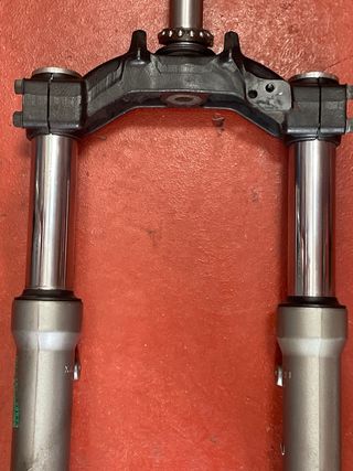 Horquilla Suzuki Burgman 250 2007