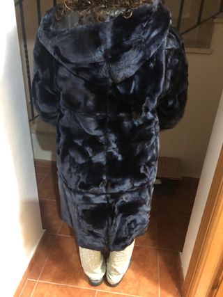 Abrigo piel muton negro