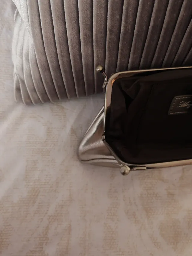 Bolso de fiesta dorado