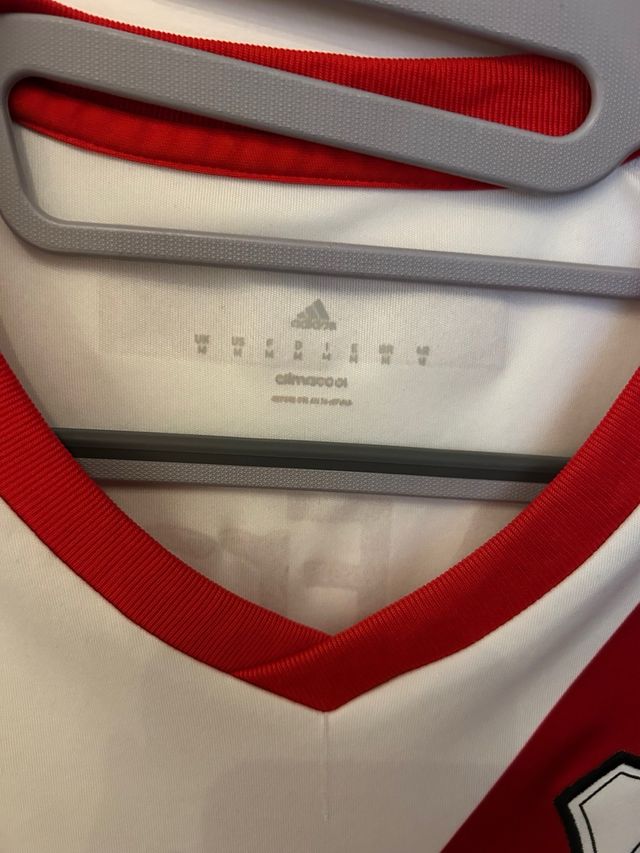 Camiseta River Plate Adidas Talle M
