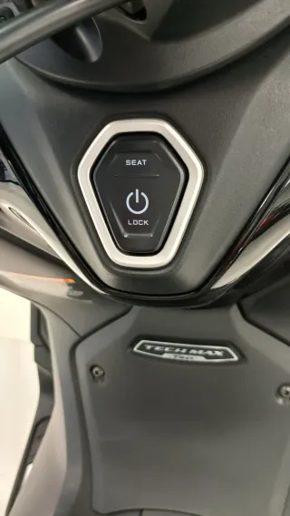 Yamaha TMAX 560 TECH MAX