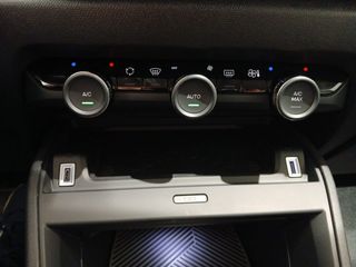 Citroën C4 Hybrid 145 ë-DCS6 Max