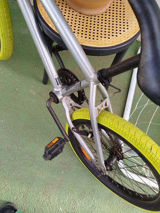 Bicicleta BMX Decathlon