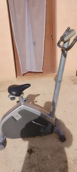 Bicicleta Estática Gris