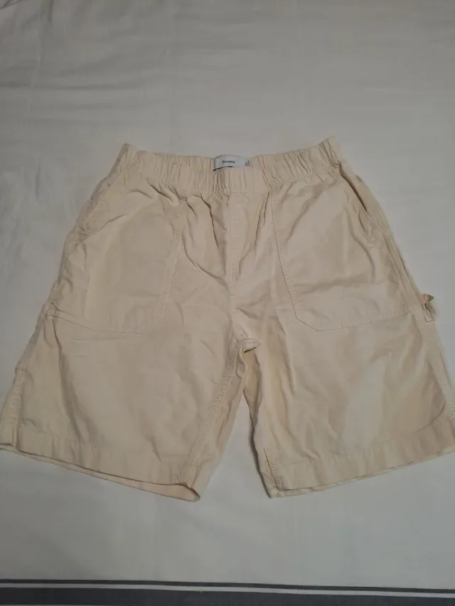 Pantalones cortos Bershka beige