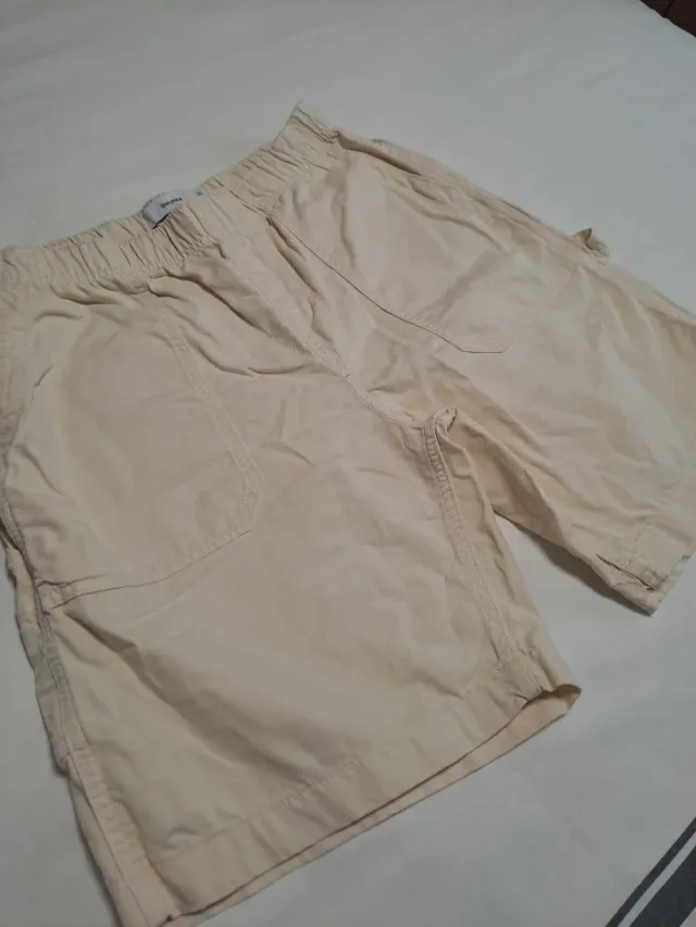 Pantalones cortos Bershka beige