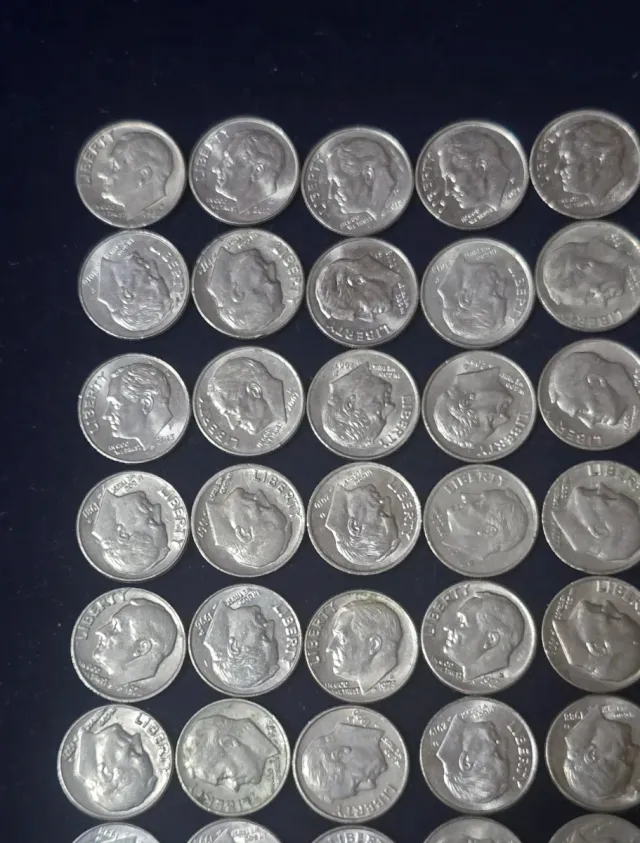 88 Monete da 10 Centesimi degli Stati Uniti