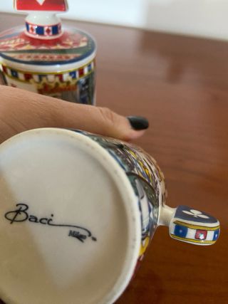 Coppia tazze caffè e zuccheriera Baci Milano