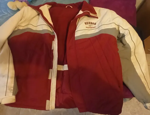 Cazadora Reebok Deportiva