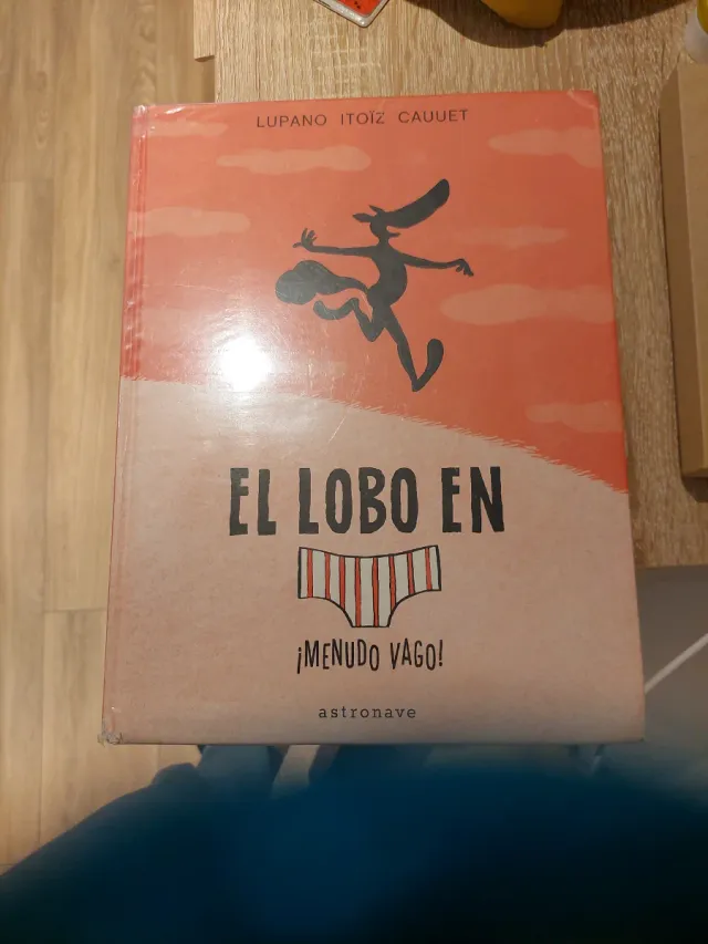 LOBO EN CALZONCILLOS 04 MENUDO VAGO!