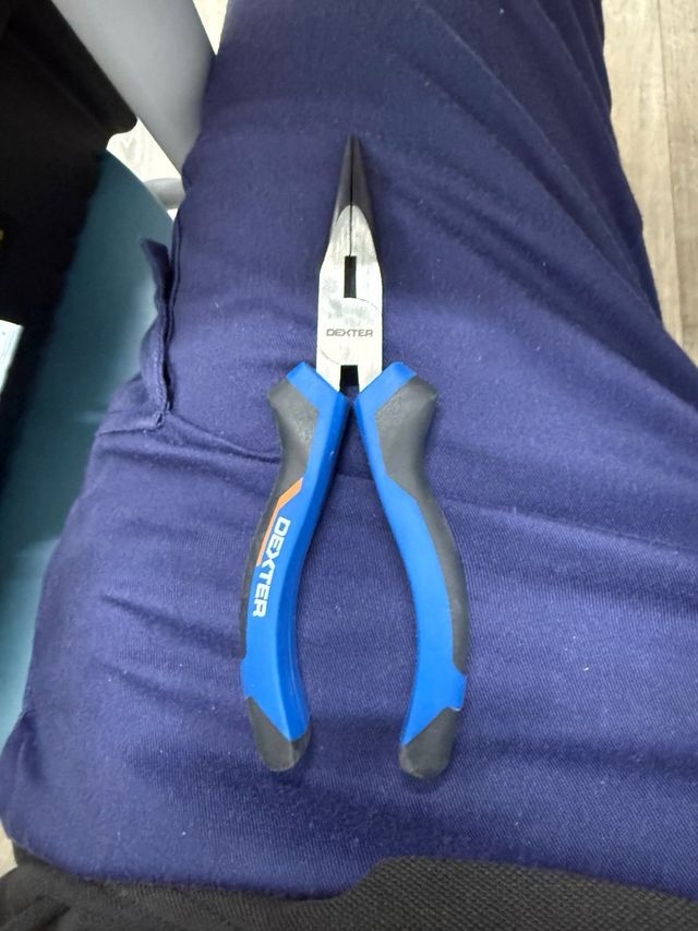 Alicates de punta fina Dexter