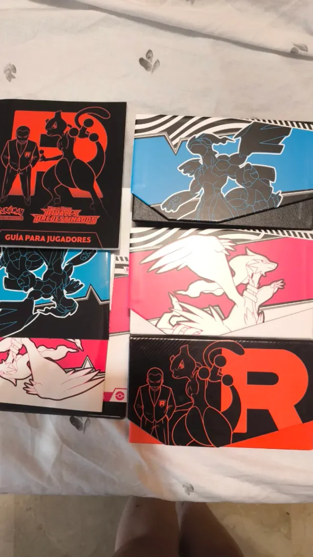 Lote Cartas Pokémon y ETB