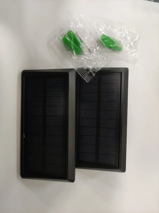 lámpara solar para valla