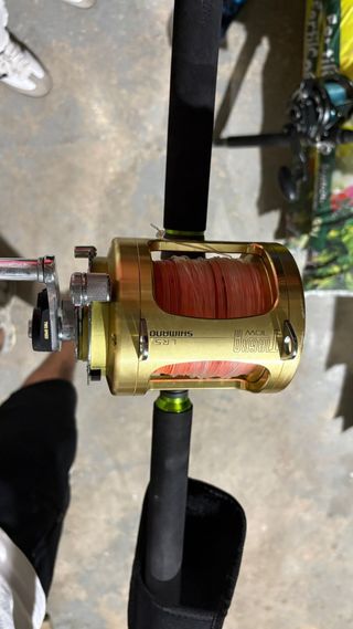 Carrete Shimano Tiagra 30lbs + Caña Colmic