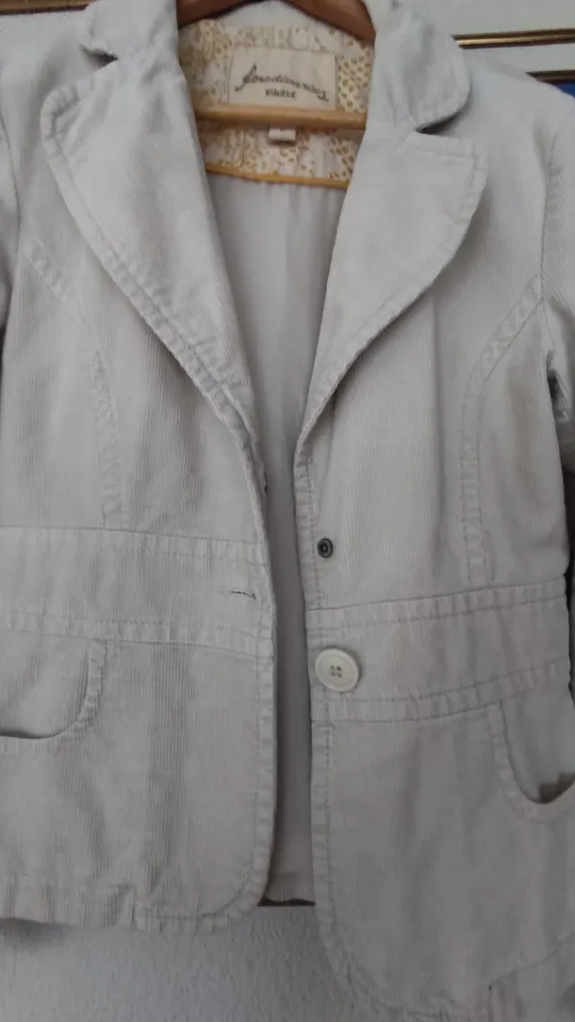 Cazadora pana fina beige