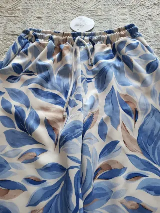 Pantalón estampado de lycra fría