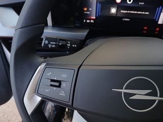 Opel Frontera 1.2T XHT Hybrid eDCT6 81kW Basic Edition